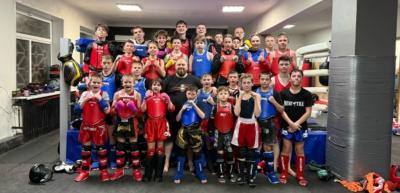 �������� FIGHT BAZA ��� ��������� ����� �������ʻ ������� � ��������� �������� ��������� �� �������